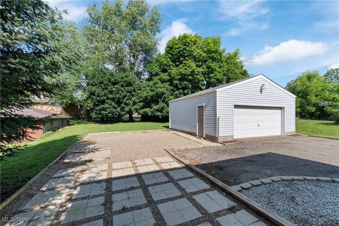 Canton, OH 44709,3213 Frazer AVE NW