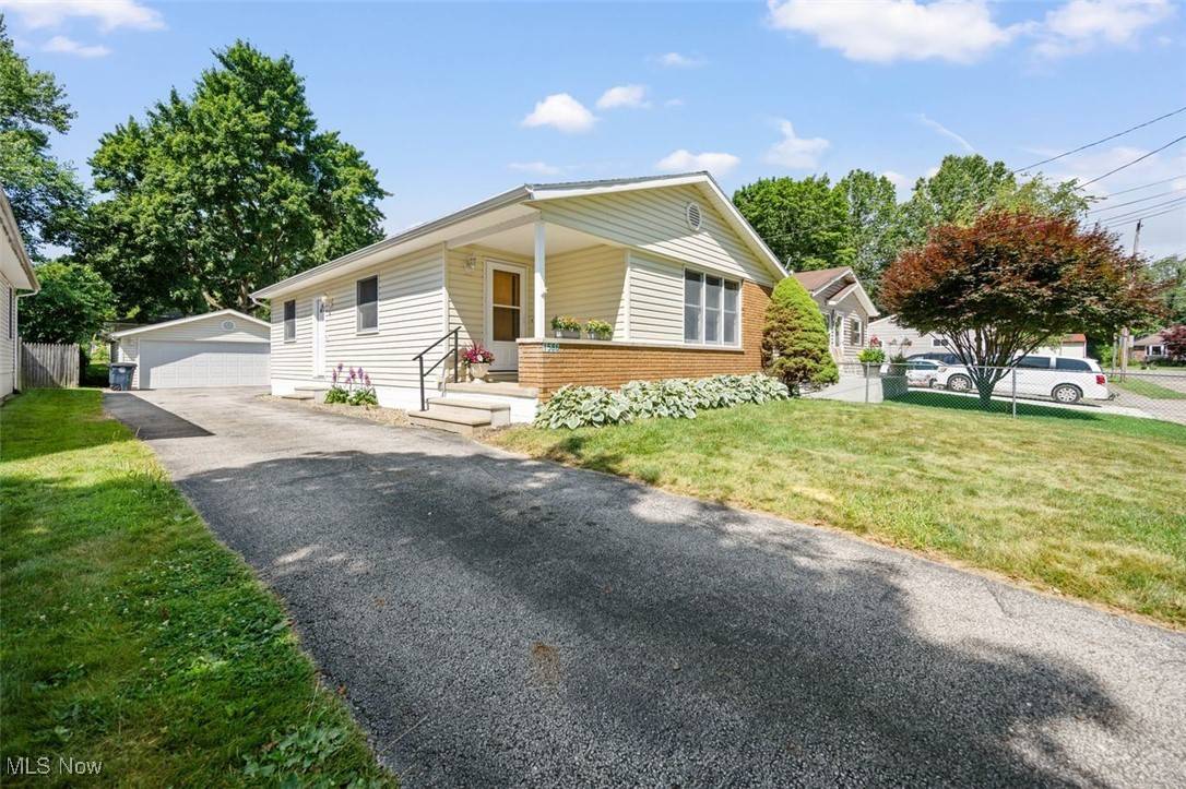 Akron, OH 44305,1586 Norledge RD