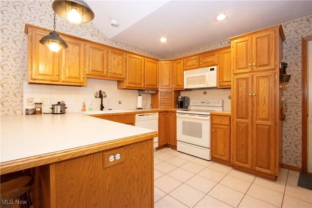 Orrville, OH 44667,437 Danvers CT