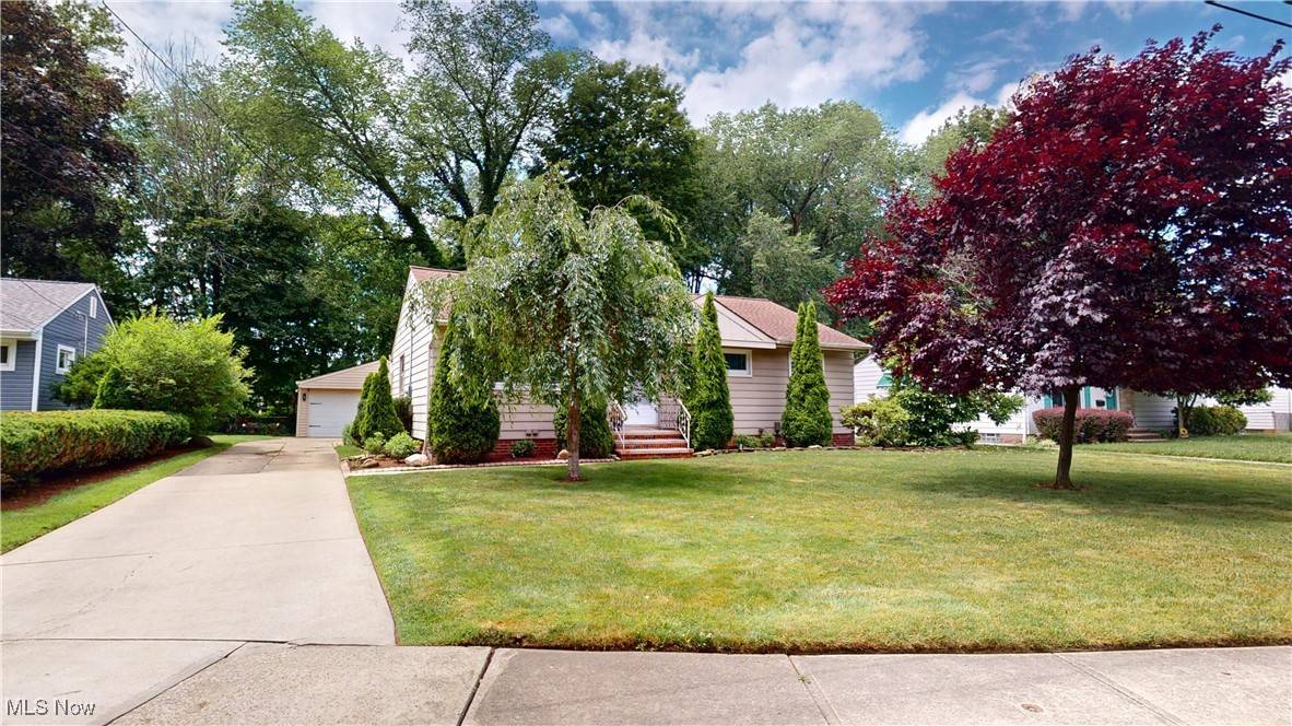 North Olmsted, OH 44070,3162 W 231st ST