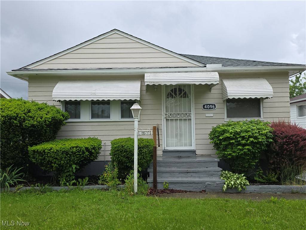 Cleveland, OH 44128,4096 E 151st ST