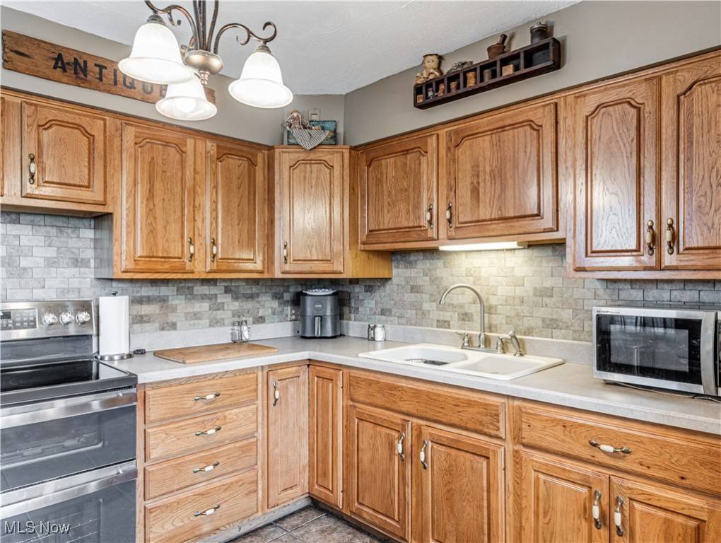 Cuyahoga Falls, OH 44223,1137 Silver Lake AVE