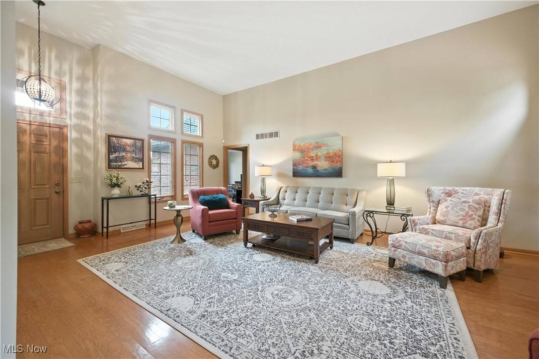 Cortland, OH 44410,285 Saint Andrews