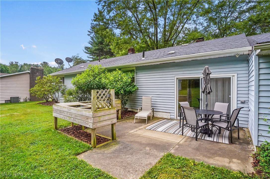 Tallmadge, OH 44278,722 Locust DR