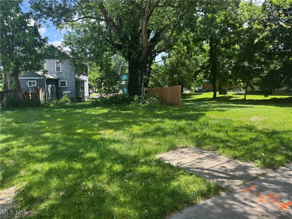 Warren, OH 44485,600 Parkman RD