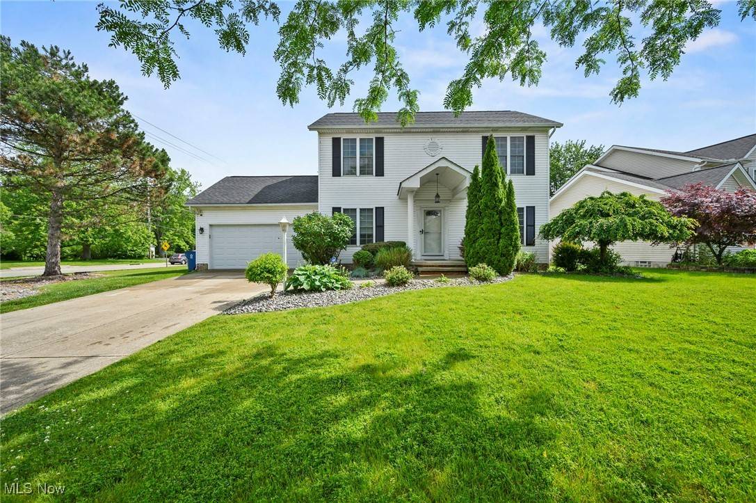Willoughby, OH 44094,38440 Westminster LN