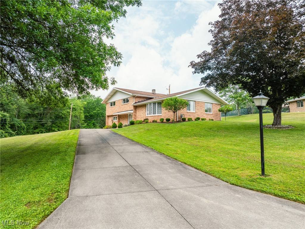 New Philadelphia, OH 44663,2664 Kohl DR NE