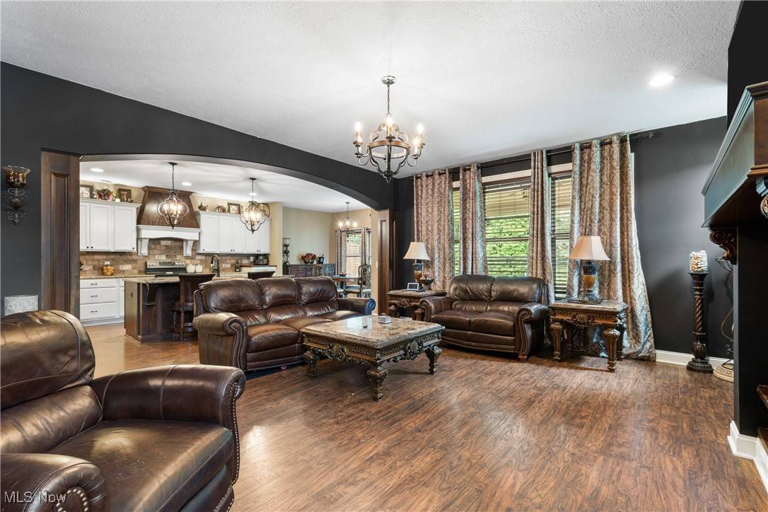 Canton, OH 44718,4555 Millheim CIR NW