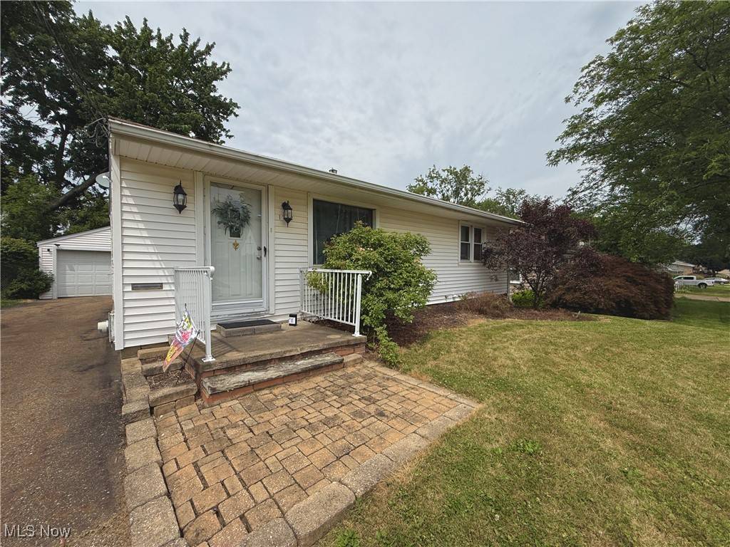 Canton, OH 44709,1727 41st ST NW