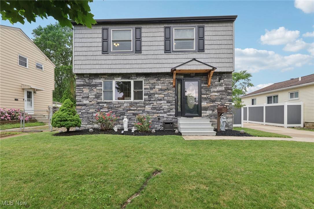 Cleveland, OH 44109,4726 Marcie DR