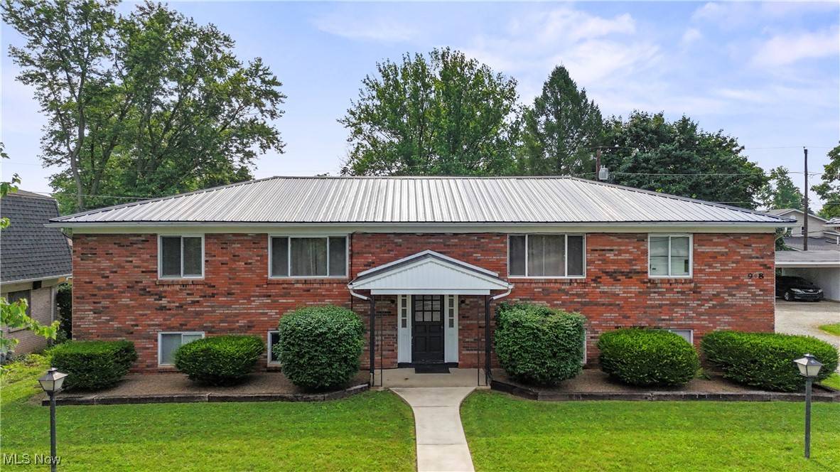 Mount Vernon, OH 43050,908 S Division ST
