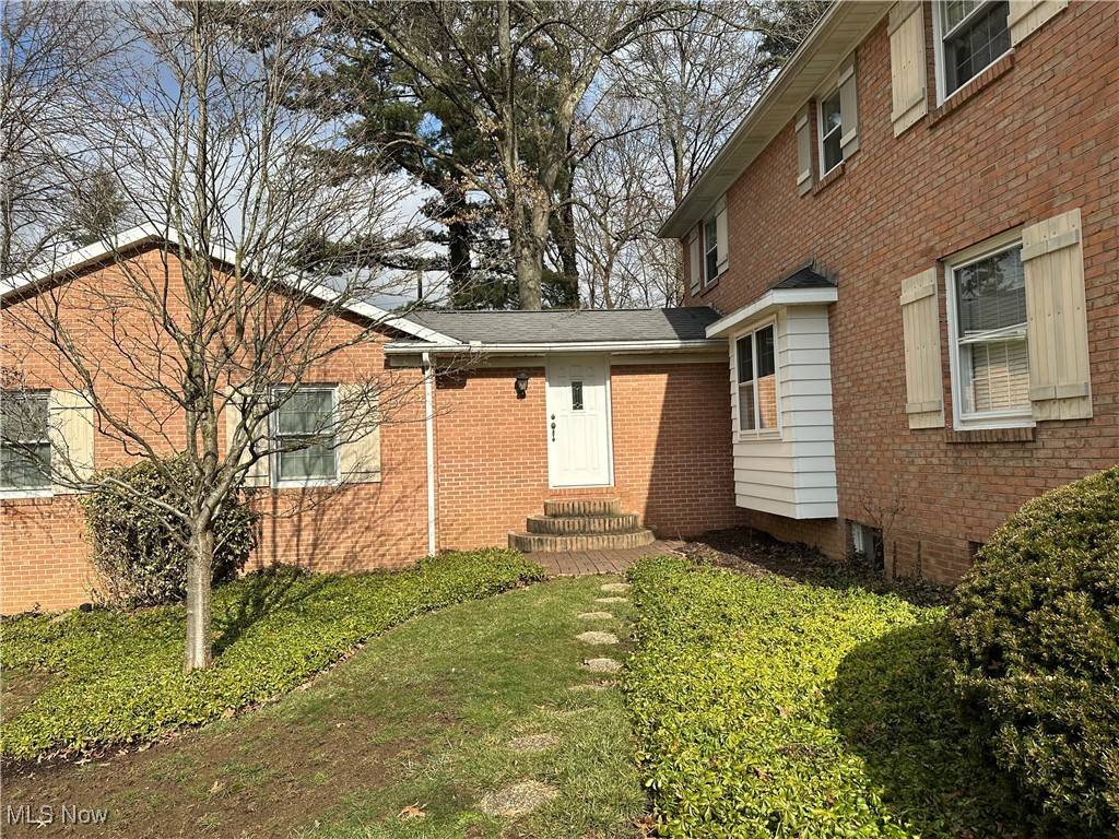 North Canton, OH 44720,1139 Chelmsford ST NW