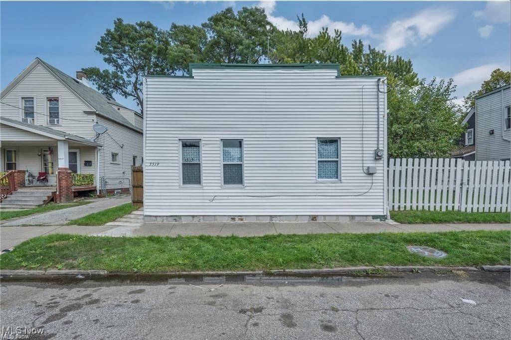 Cleveland, OH 44109,3519 W 46th ST