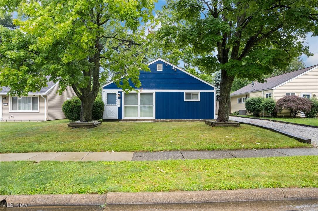 Cuyahoga Falls, OH 44221,2869 Archwood PL