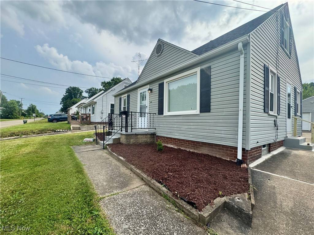 Canton, OH 44714,2611 Maple AVE NE