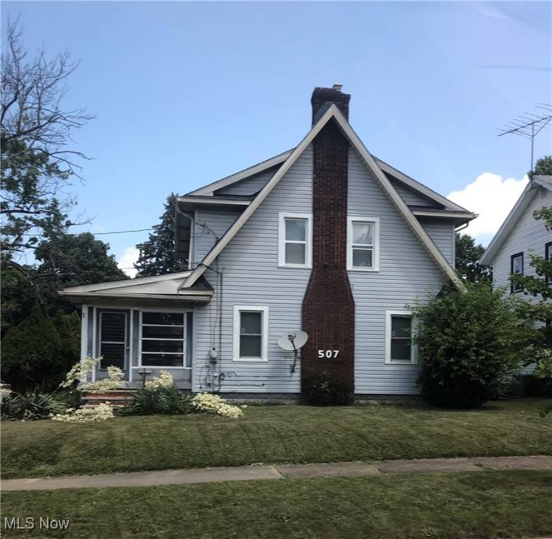 Akron, OH 44301,507 E Archwood AVE