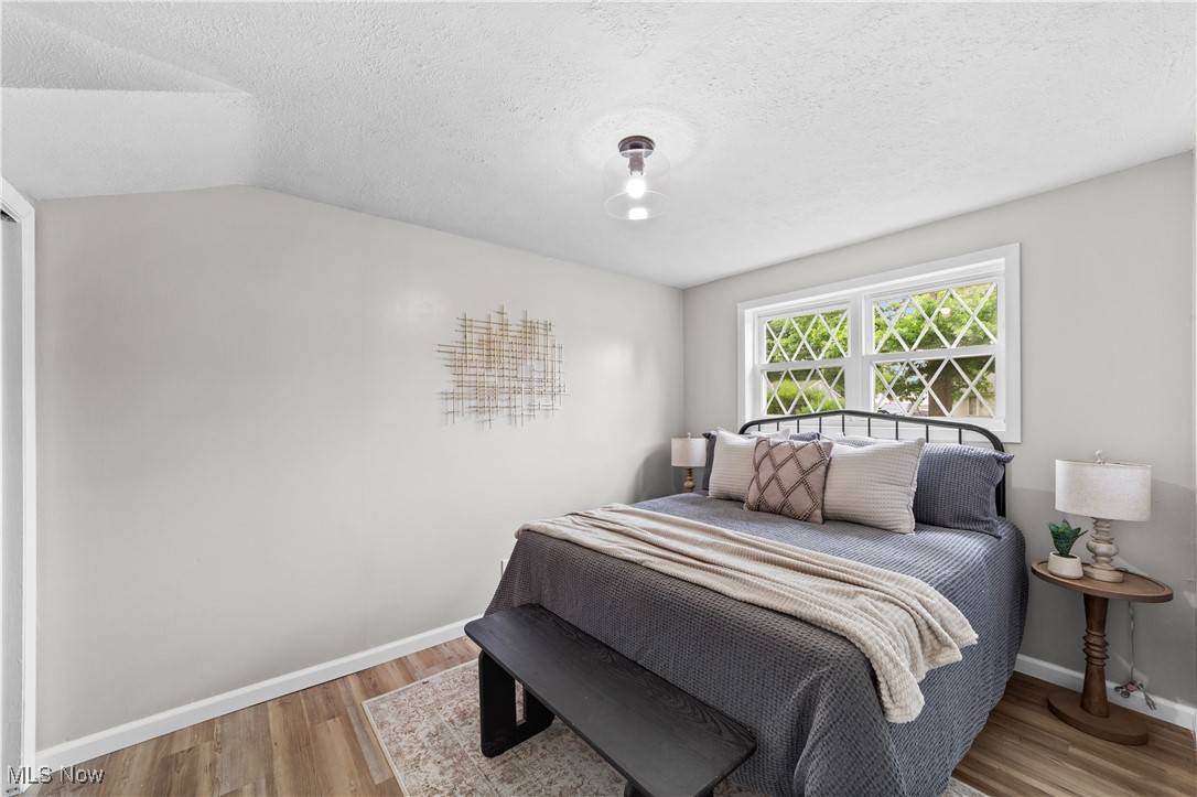 Mentor On The Lake, OH 44060,7686 Pinehurst DR