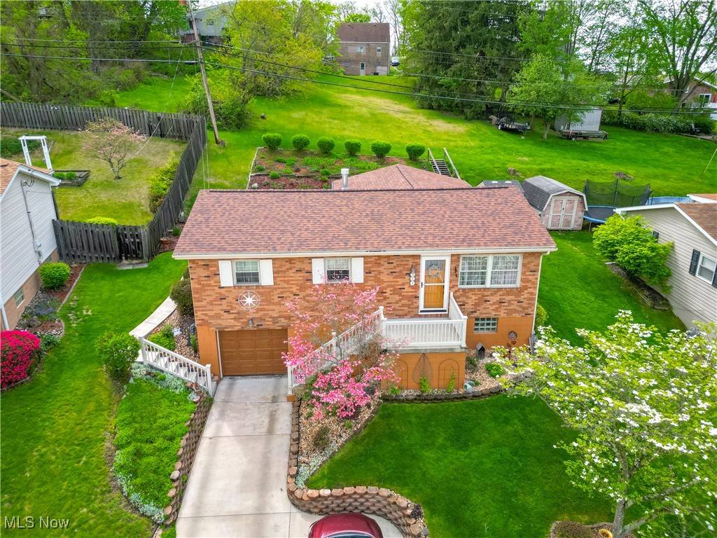 Wintersville, OH 43953,121 Karen PL
