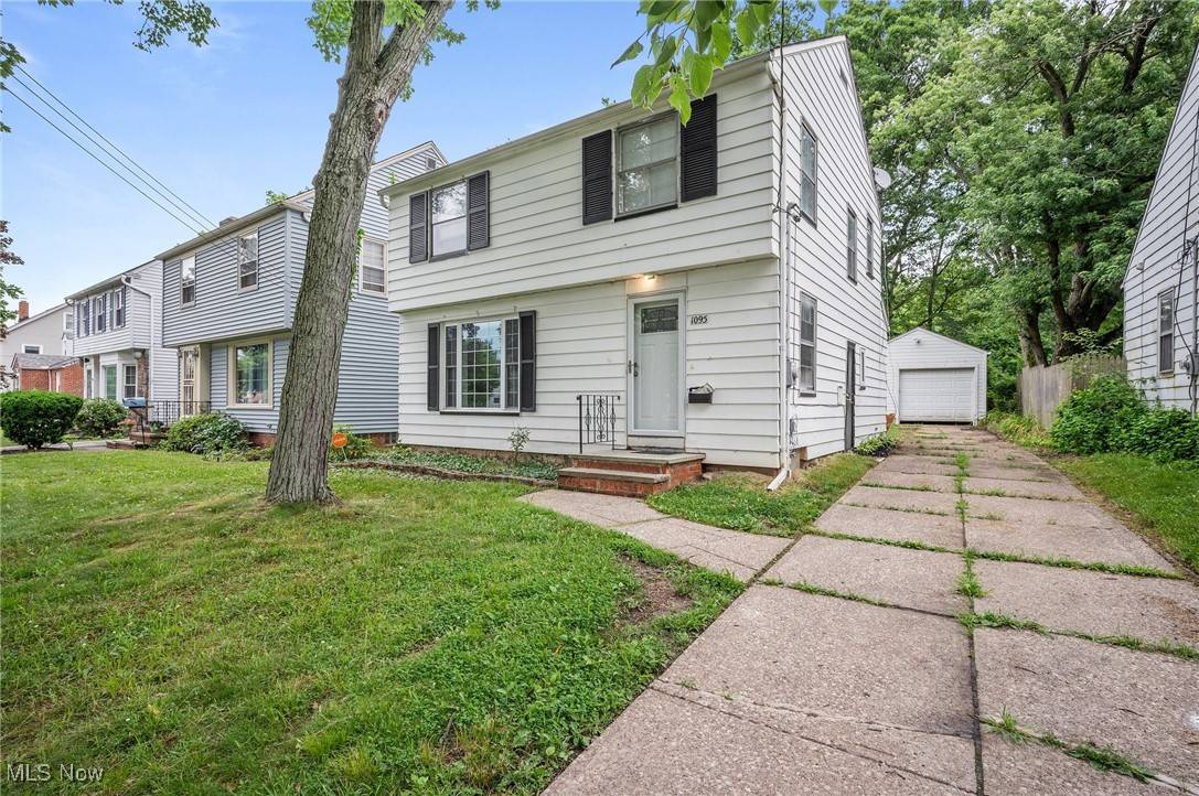 Cleveland Heights, OH 44121,1095 Woodview RD
