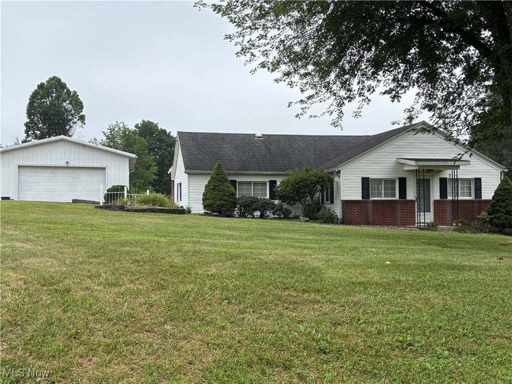 Parkersburg, WV 26101,346 Island View DR