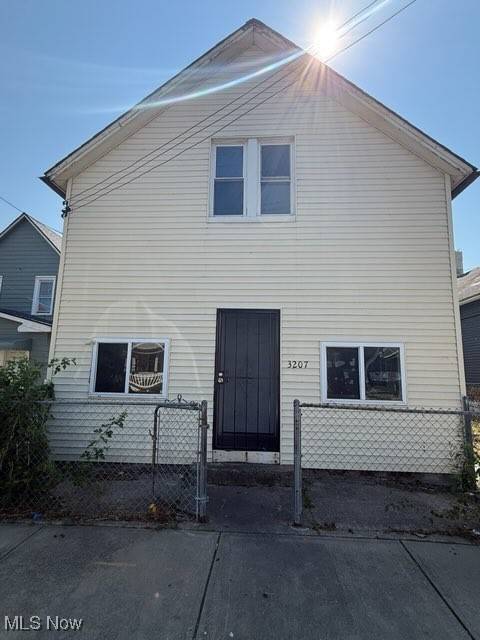 Cleveland, OH 44109,3207 W 44th ST