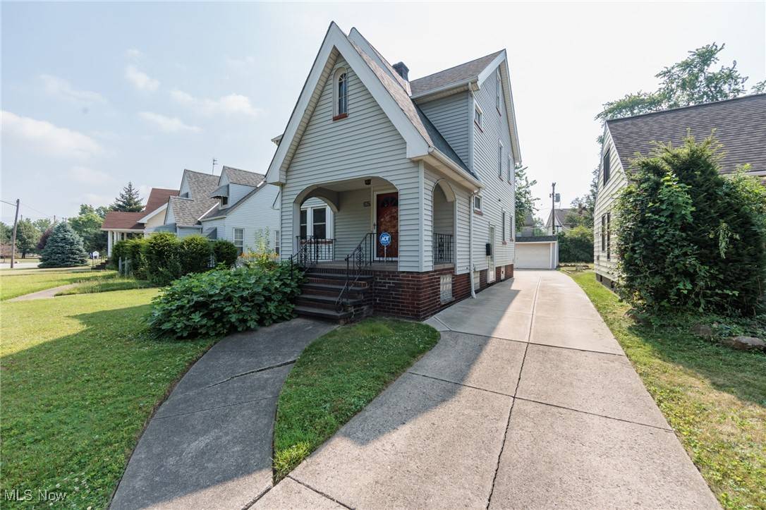 Newburgh Heights, OH 44105,3817 Washington Park BLVD