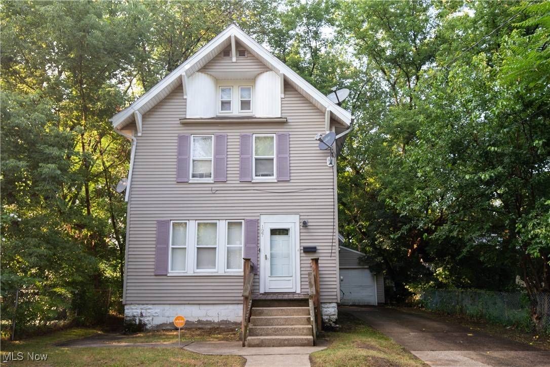 Akron, OH 44310,127 Shelby AVE