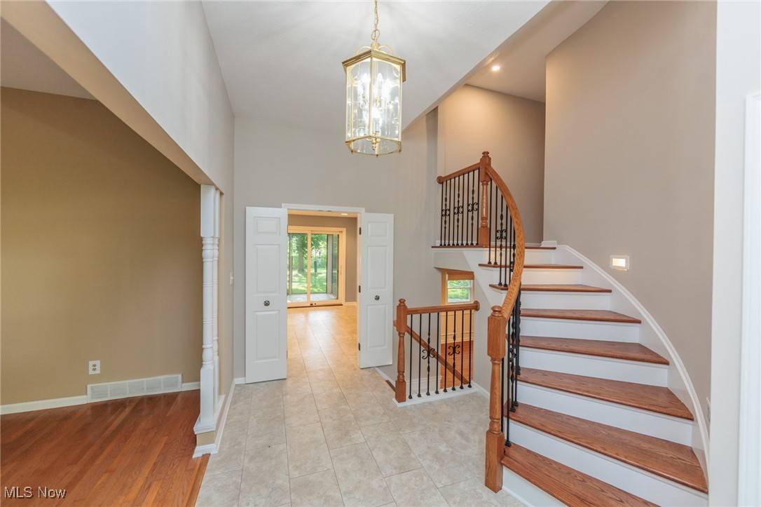 Westlake, OH 44145,2271 Augusta CT