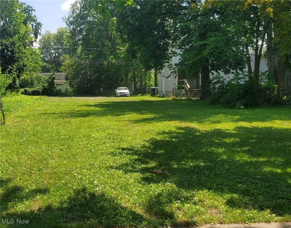 Lorain, OH 44035,352 8th ST
