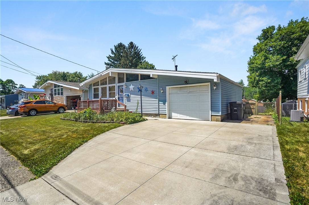 Akron, OH 44310,1181 Jeanie J AVE