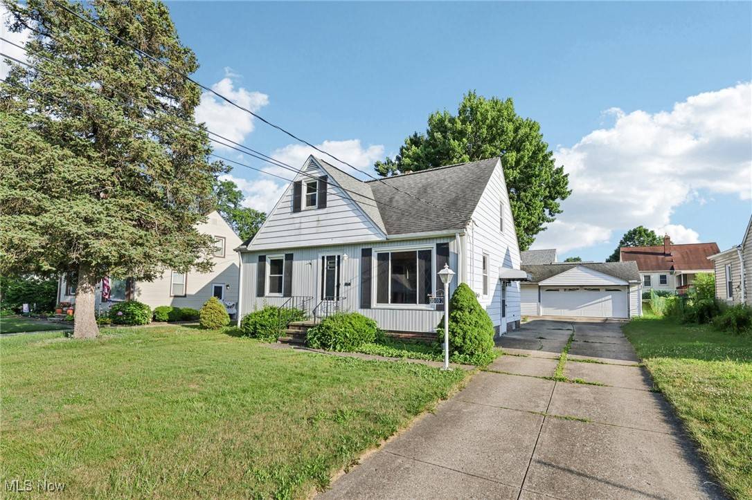 Wickliffe, OH 44092,30052 Dorothy DR