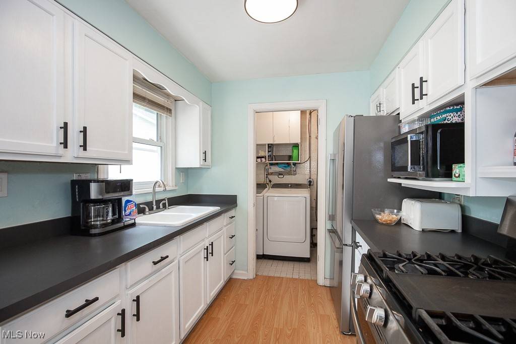 Elyria, OH 44035,208 Miller CT