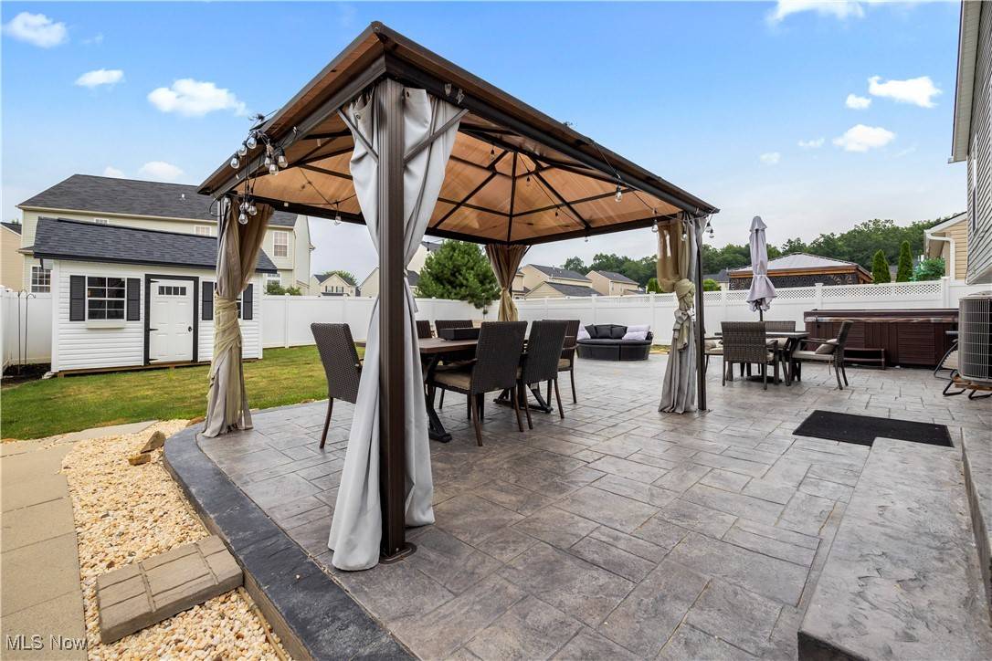 North Ridgeville, OH 44039,38056 Vista Lake WAY