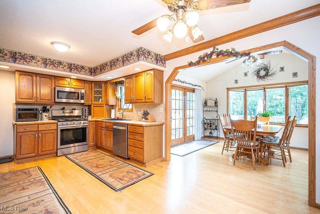 Olmsted Twp, OH 44138,26946 Adele LN