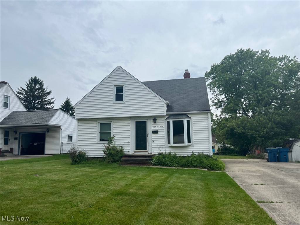 Willoughby, OH 44094,5140 Robinhood DR