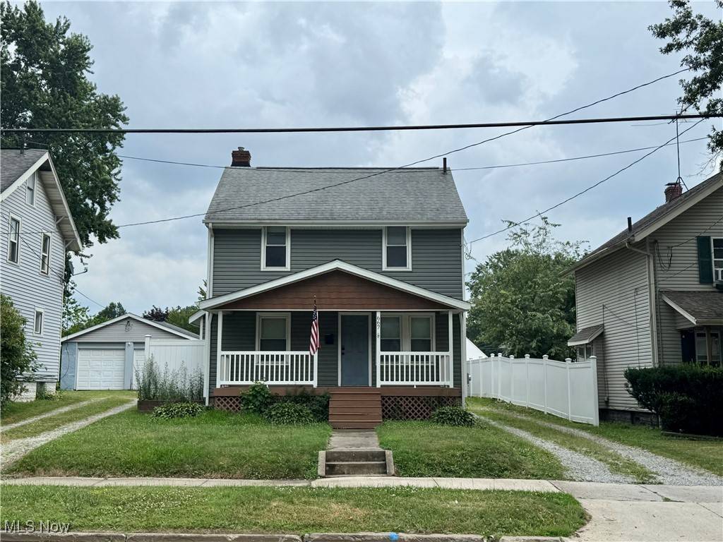 Akron, OH 44305,667 Eastland AVE