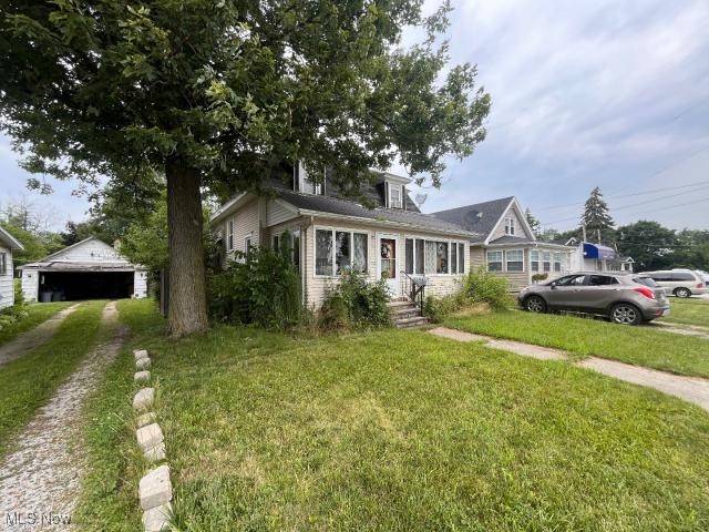 Oak Harbor, OH 43449,506 W Water ST