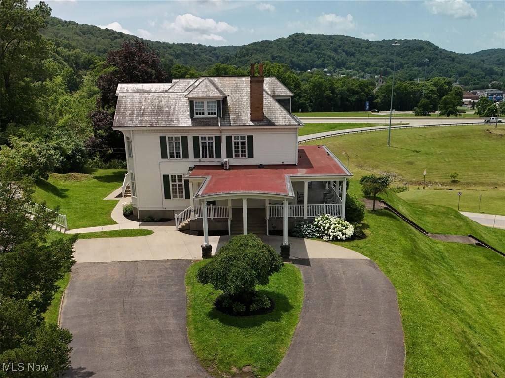 Chester, WV 26034,12 Lotus Ave.