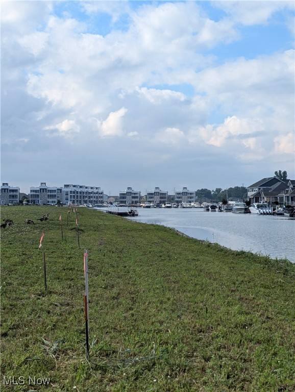 Lakeside Marblehead, OH 43440,2324 Yacht Club LN #6