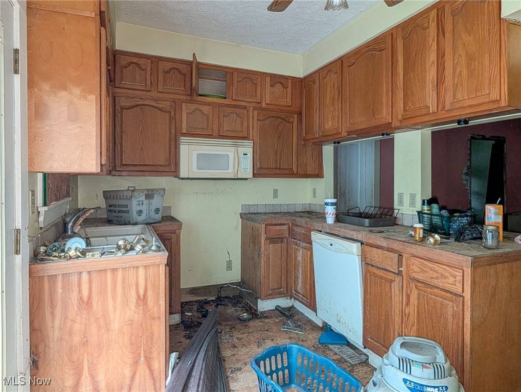 Kent, OH 44240,752 Tallmadge RD