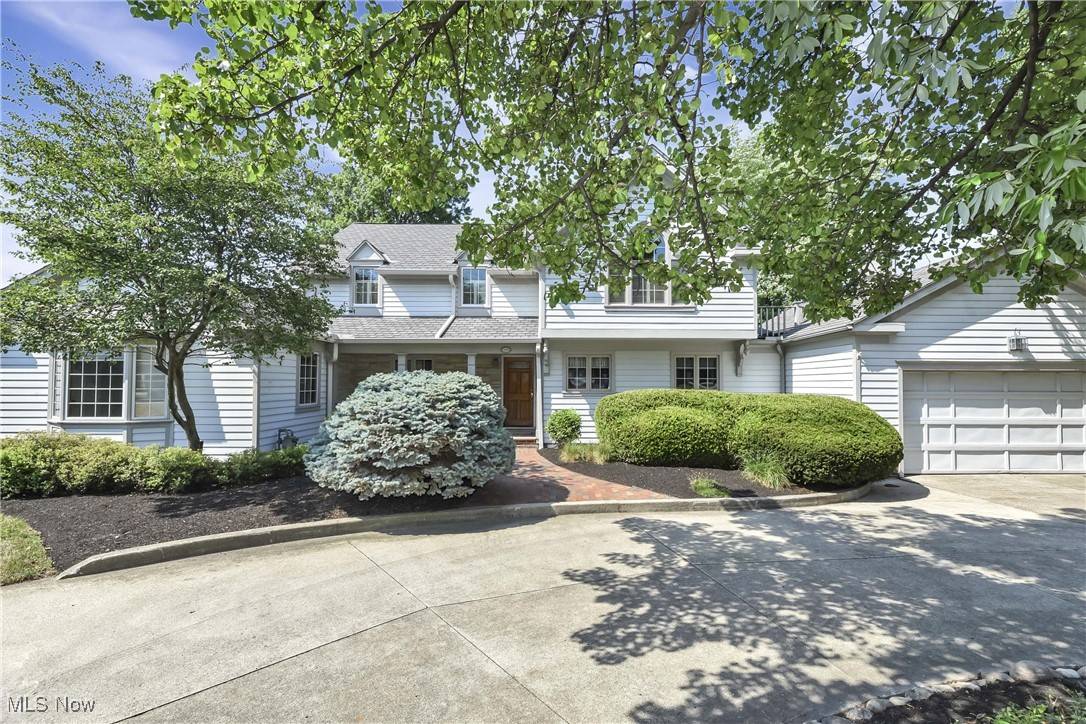 Avon Lake, OH 44012,31910 Lake RD