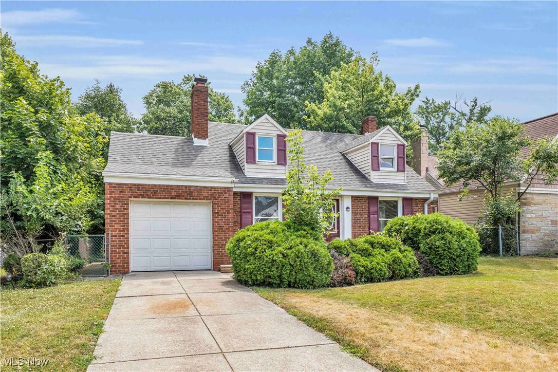 Euclid, OH 44117,1865 E 225th ST