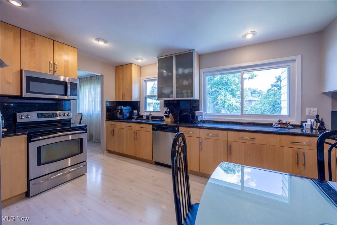 Mayfield Heights, OH 44124,5841 Cantwell DR