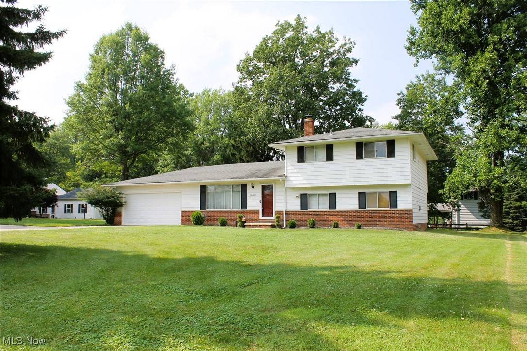 North Royalton, OH 44133,3660 Royalwood RD