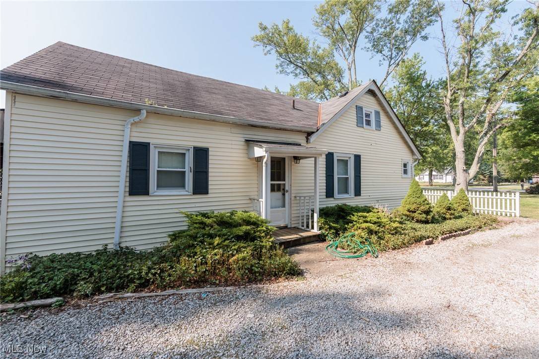 North Olmsted, OH 44070,6427 Mackenzie RD