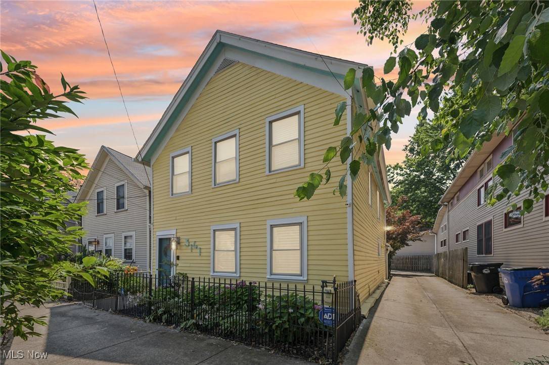 Cleveland, OH 44113,3141 Whitman AVE