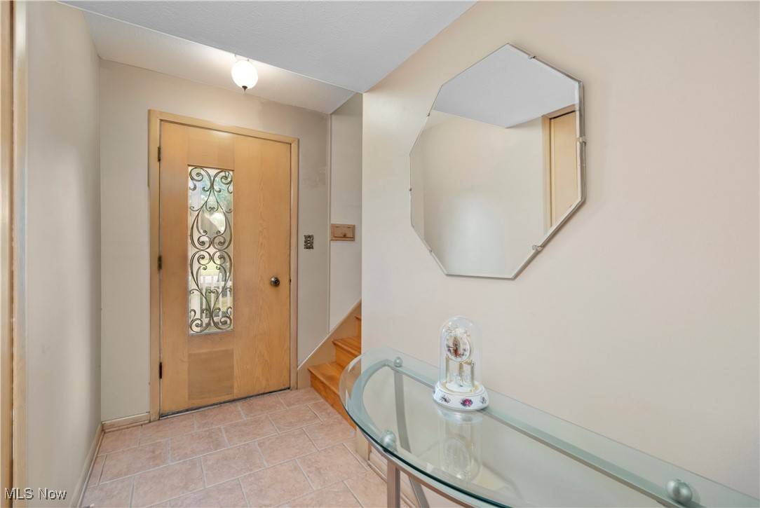 Seven Hills, OH 44131,5632 Pinnacle Park DR