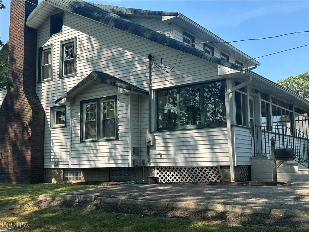 Mentor On The Lake, OH 44060,5452 Woodside RD