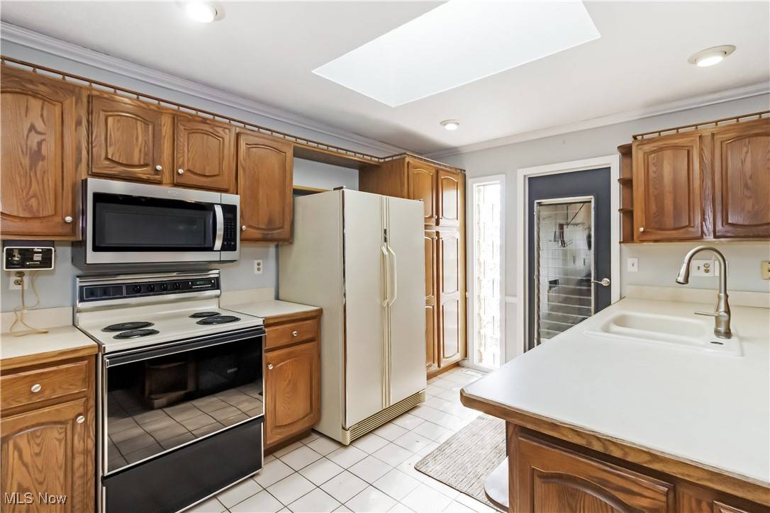 Berea, OH 44017,663 Sonora CT