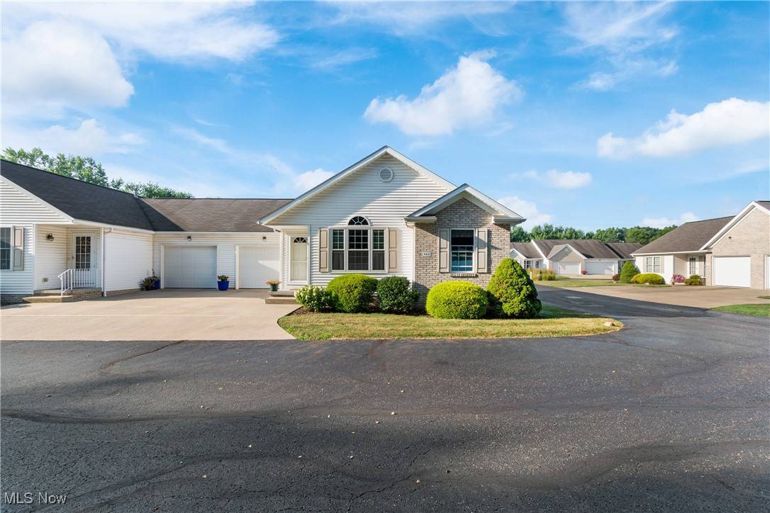 Hartville, OH 44632,162 Carly CT